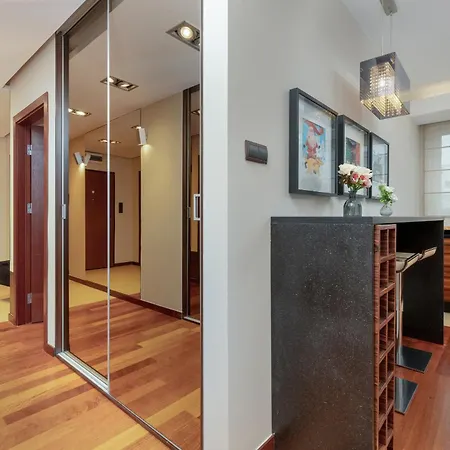 Lejlighed Luksusowy Apartament Z 3 Sypialniami I Parkingiem W Centrum Gdyni By Renters *
