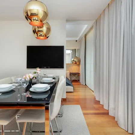 Luksusowy Apartament Z 3 Sypialniami I Parkingiem W Centrum Gdyni By Renters